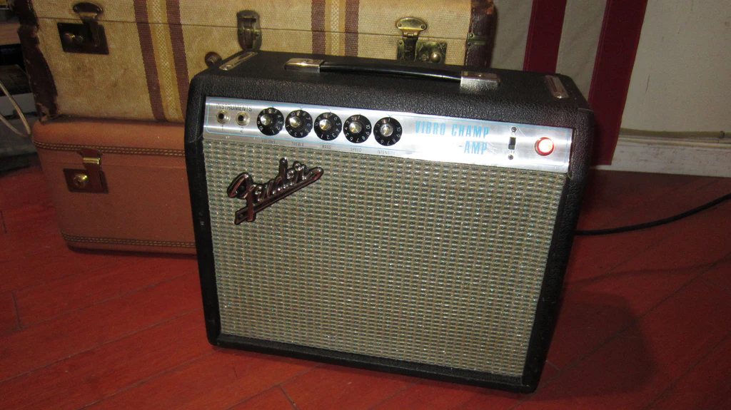 1970 Fender Vibro Champ silverface amplifier